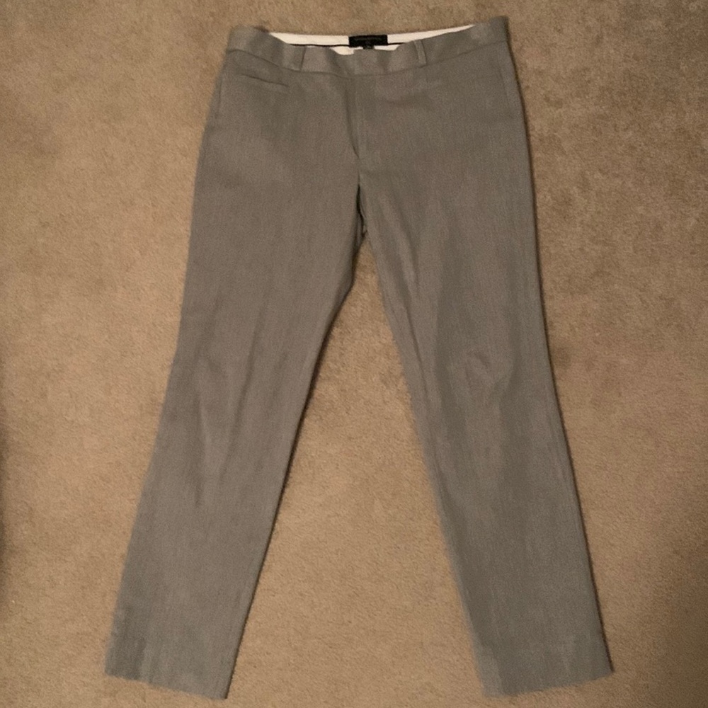 Woman’s Banana Republic slim pant